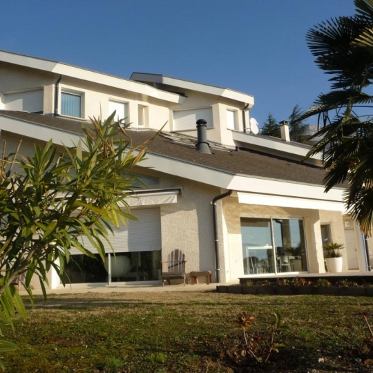  CHP IMMO : House | GRENOBLE (38000) | 245 m2 | 1 100 000 € 