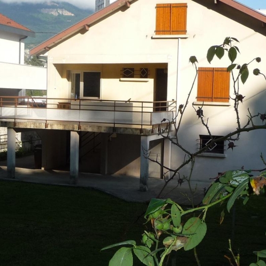  CHP IMMO : House | GRENOBLE (38000) | 152 m2 | 369 000 € 