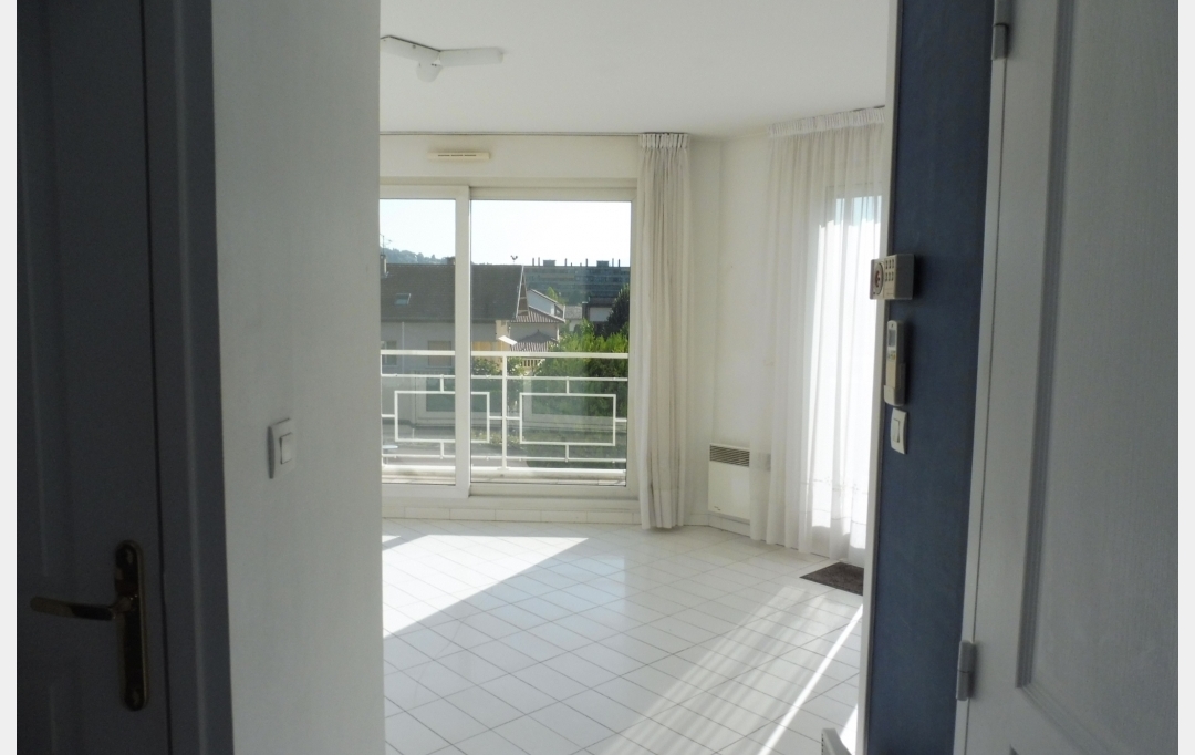 CHP IMMO : Appartement | MEYLAN (38240) | 30 m2 | 585 € 