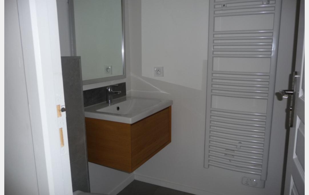 CHP IMMO : Appartement | SAINT-ISMIER (38330) | 60 m2 | 960 € 