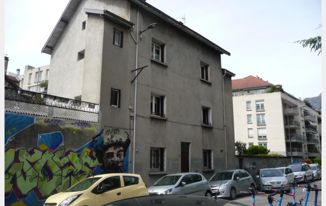 CHP IMMO : Appartement | GRENOBLE (38000) | 28 m2 | 580 € 