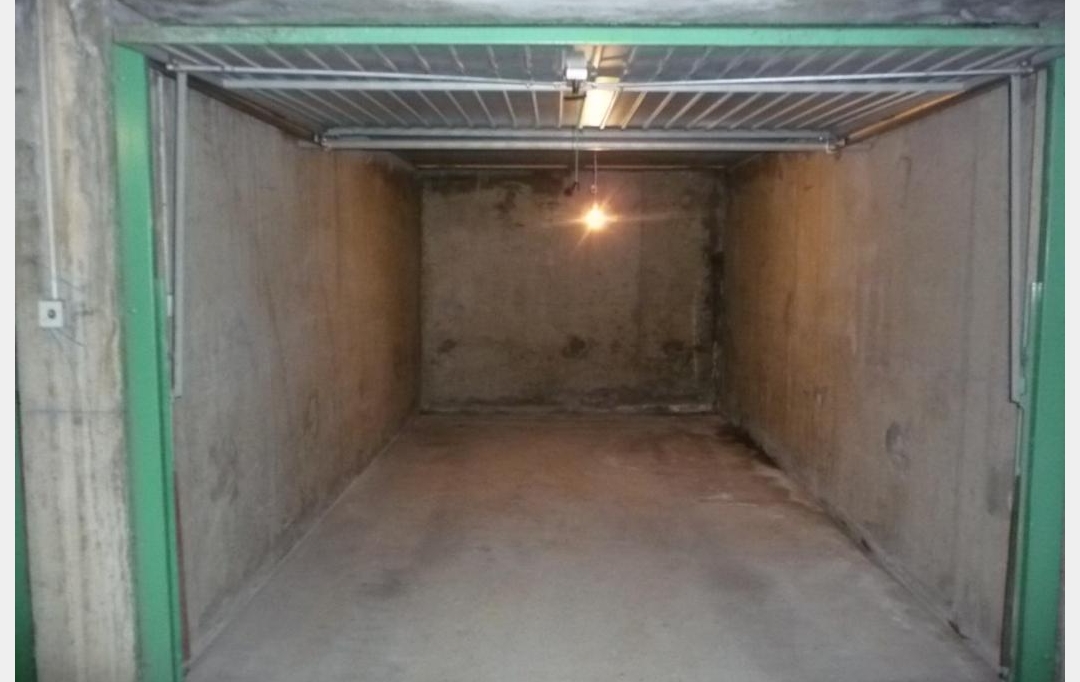 CHP IMMO : Garage / Parking | MONTBONNOT-SAINT-MARTIN (38330) | 16 m2 | 90 € 