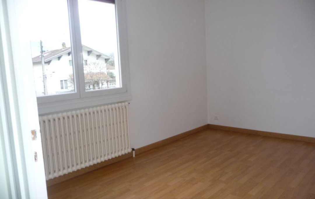 CHP IMMO : Appartement | ECHIROLLES (38130) | 83 m2 | 898 € 