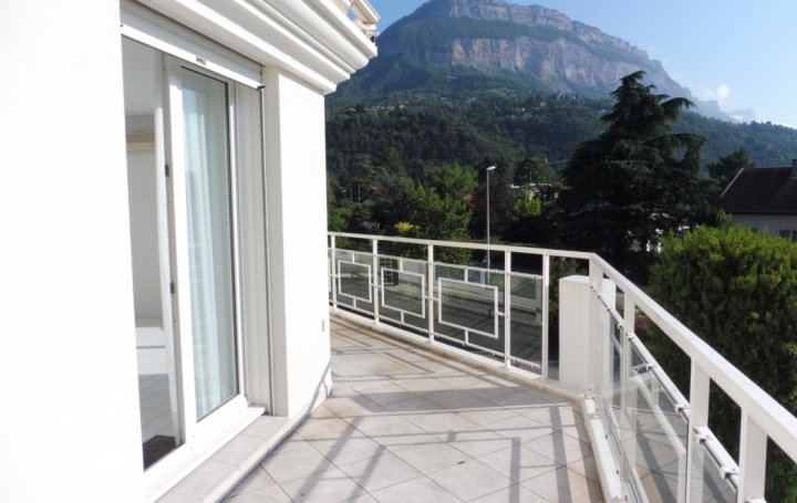  CHP IMMO Appartement | MEYLAN (38240) | 30 m2 | 585 € 