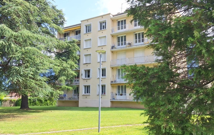  CHP IMMO Appartement | SASSENAGE (38360) | 82 m2 | 840 € 